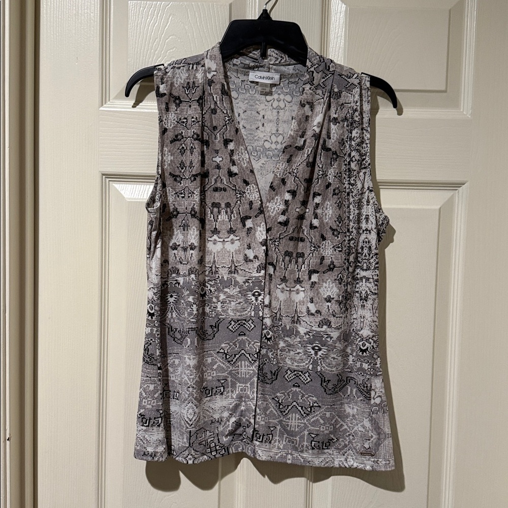 Calvin Klein- Black and Gray Patterned Sleeveless Top